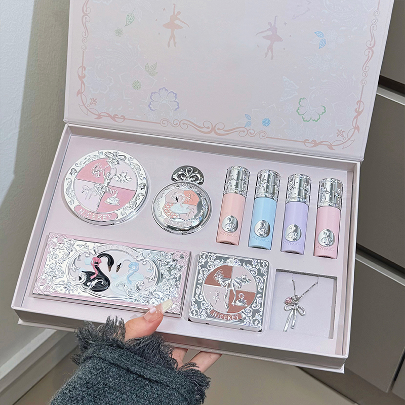 Beauty Book Makeup Kit - ชุดเครื่องสำอางบัลเล่ต์สีชมพู NICEKEY ประกอบด้วยลิปแมท 4 สี, บลัชออน
