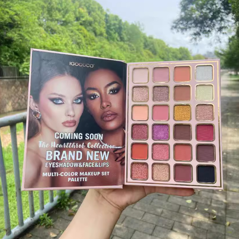 พาเลทแต่งหน้าอเนกประสงค์ 78 สี - Beauty Book Makeup Kit บทวิจารณ์และราคา