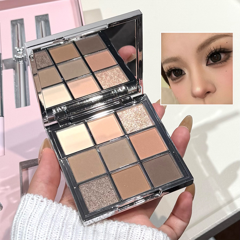 ชุดแต่งหน้า ART VALUE ประกอบด้ - Beauty Book Makeup Kit บทวิจารณ์และราคา