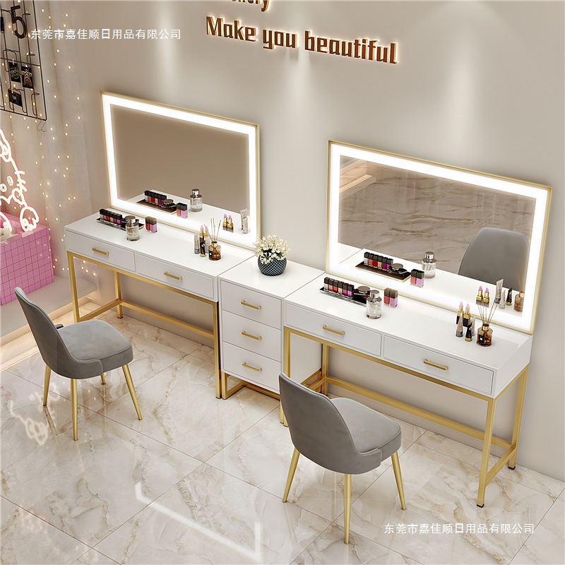 สตูดิโอช่างแต่งหน้าเพ้นท์เล็บม - Beauty Makeup Bridal บทวิจารณ์และราคา